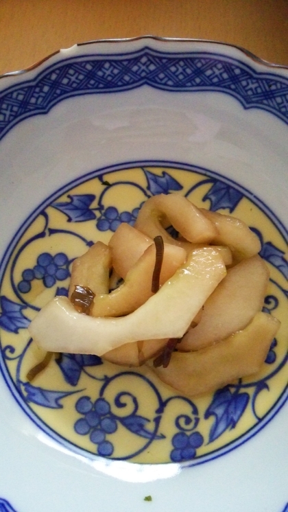 瓜に見えるかもしれないですが、大きめなきゅうりで作りました♪
簡単で美味しかったです。
ご馳走様でした(*´∀｀)