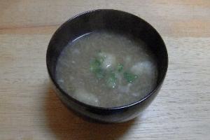 長いものすり下ろしとなめ茸のトロトロ味噌汁