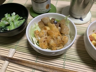 残った唐揚げ粉を使って鶏軟骨揚げ