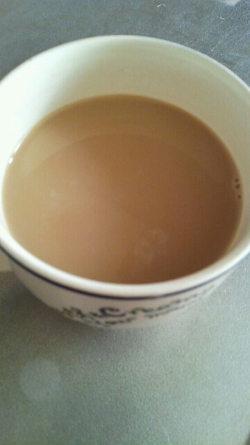 ミルクティーとコーヒーも合いますね♪私、紅茶もコーヒーもココアも大好きです☆美味しかったです♪ごちそうさま☆