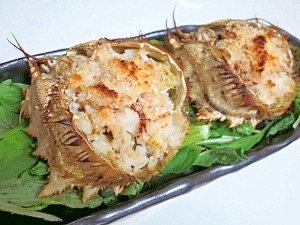 3度旨い! 「カニの甲羅盛 チーズ焼き」