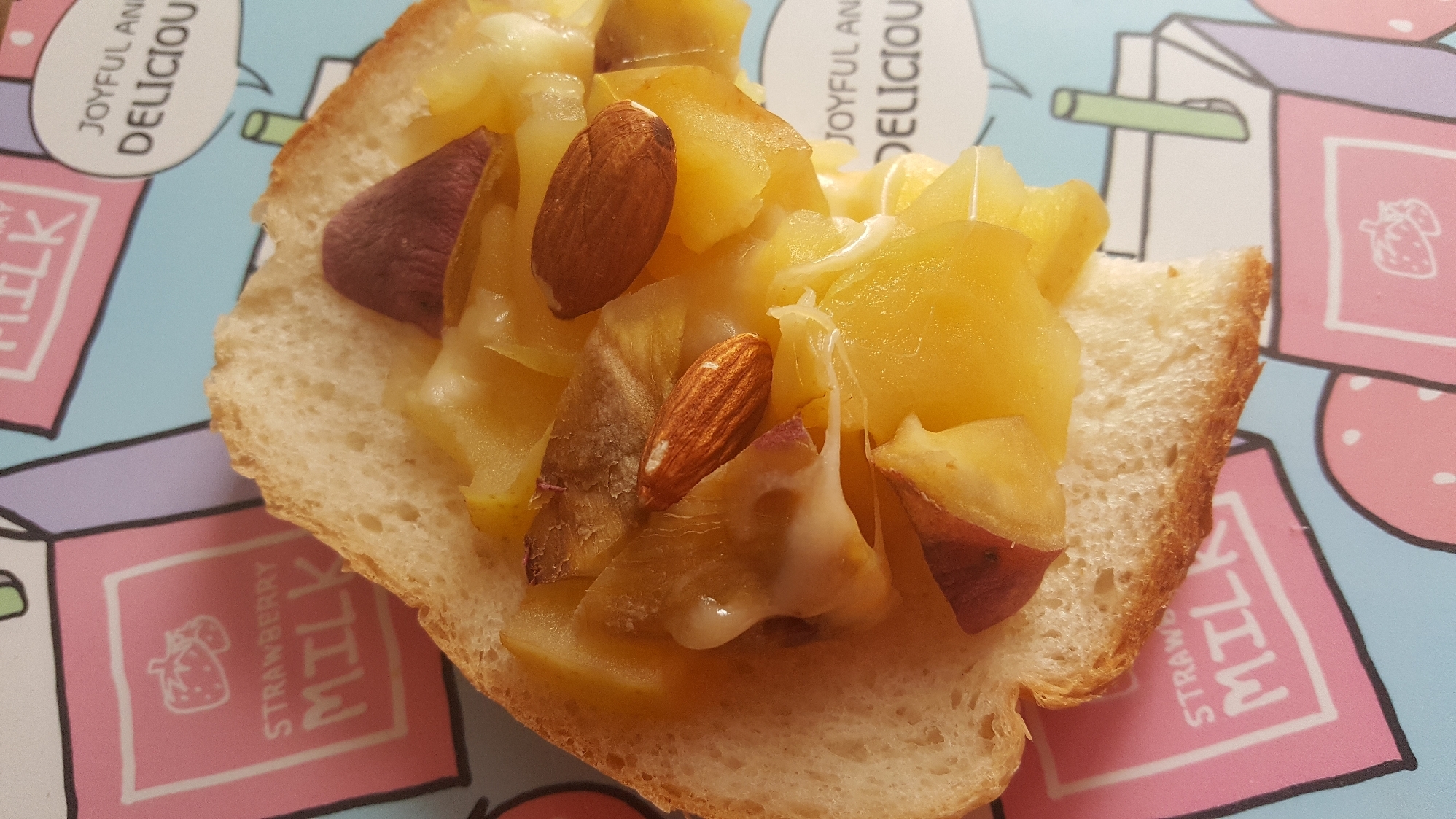 林檎薩摩芋アーモンドのチーズトースト「青森県産」
