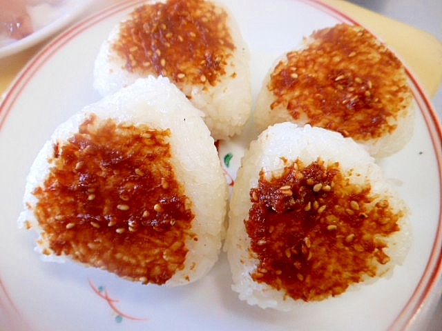 ★ごま甘味噌焼きおにぎり☆