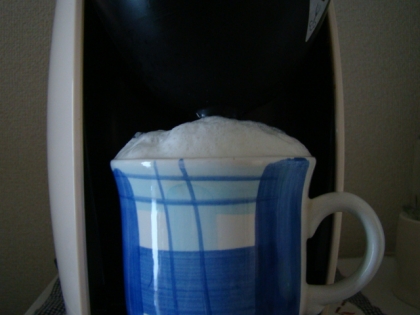 こんにちは♪すごい泡もこになりました(笑)豆乳のカプチーノ美味しいですね♪豆乳大好きなんです♪幸せ～♡ご馳走様でした(≧▼≦)♪