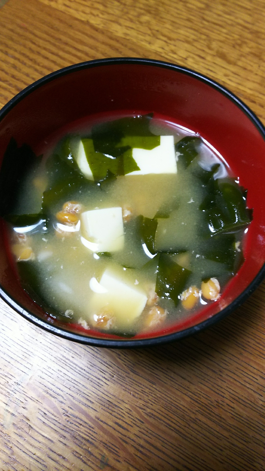 わかめ&豆腐の納豆味噌汁