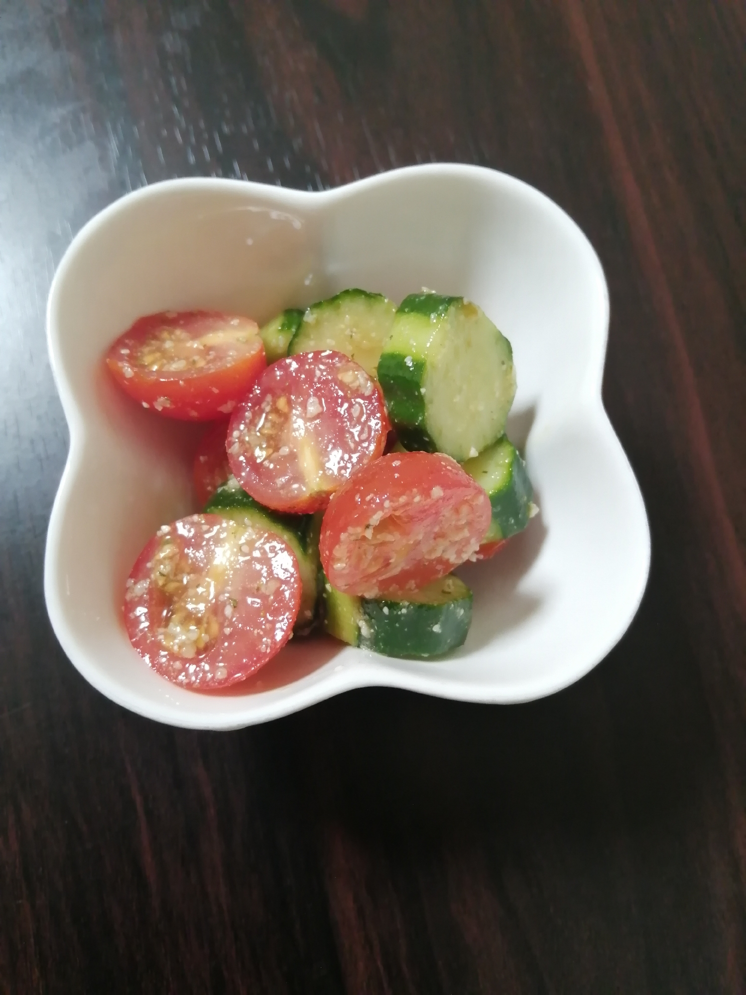 プチトマト(ミニトマト)きゅうりのイタリアンサラダ