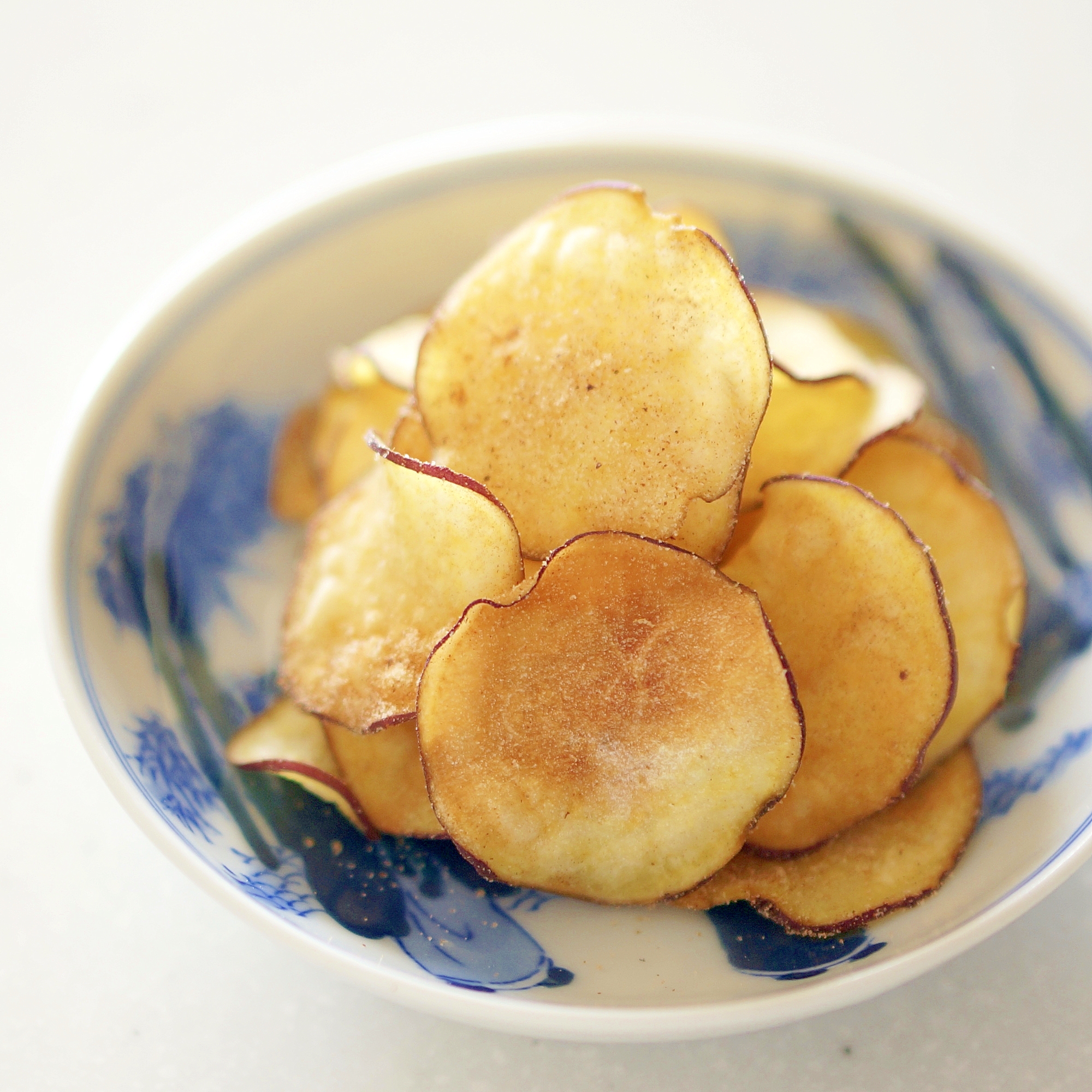 シナモン風味のさつまいもチップス