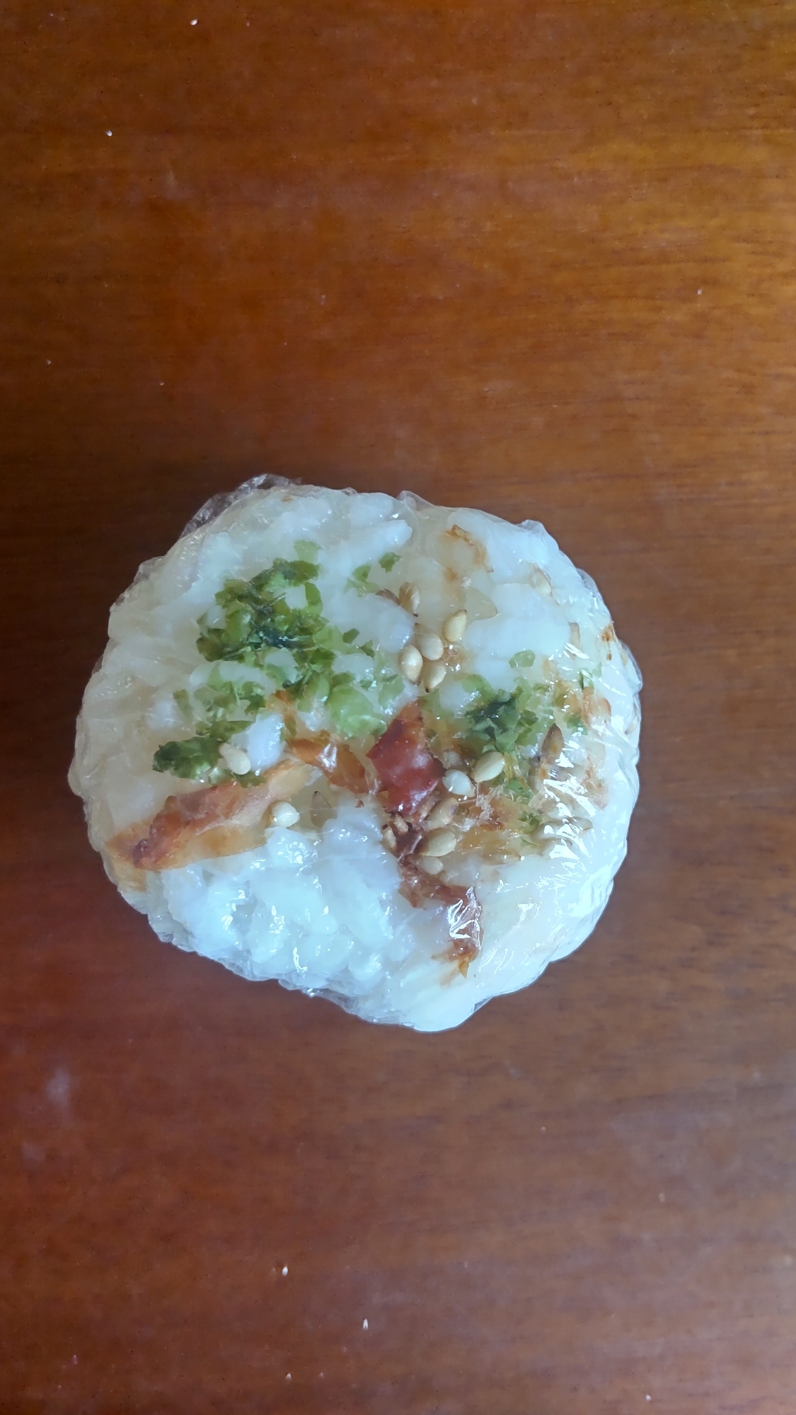 青のりとかつお節ごまのおにぎり