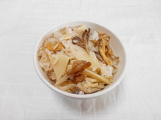 白だしで筍ごはん