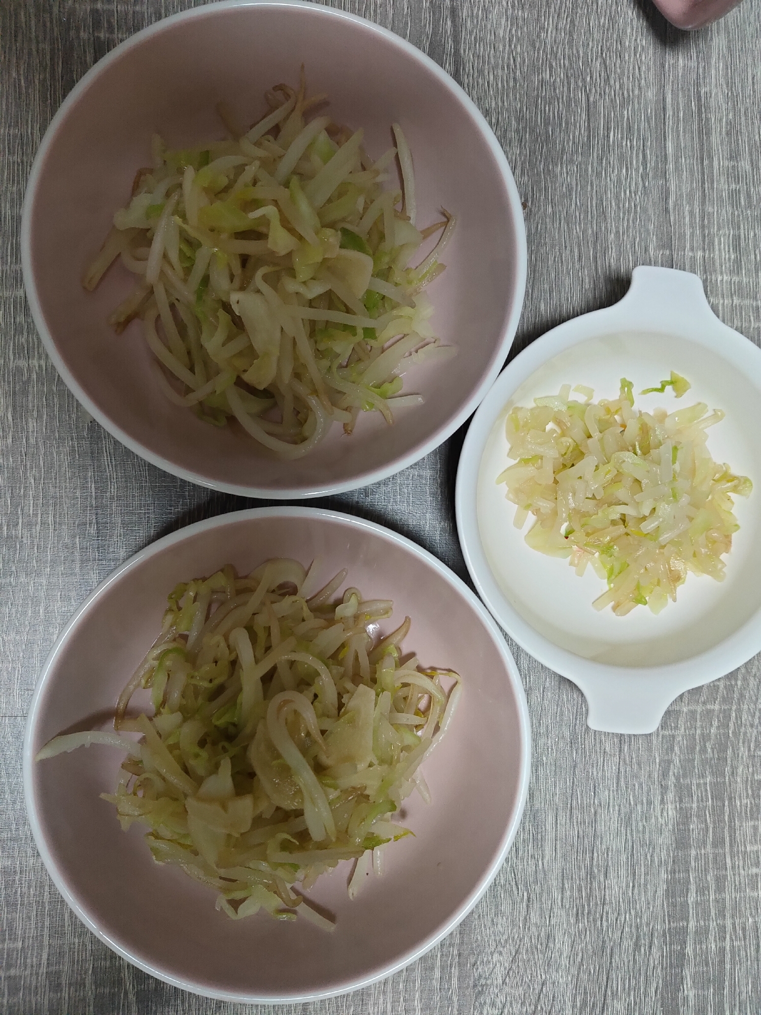 もやしとキャベツの野菜炒め