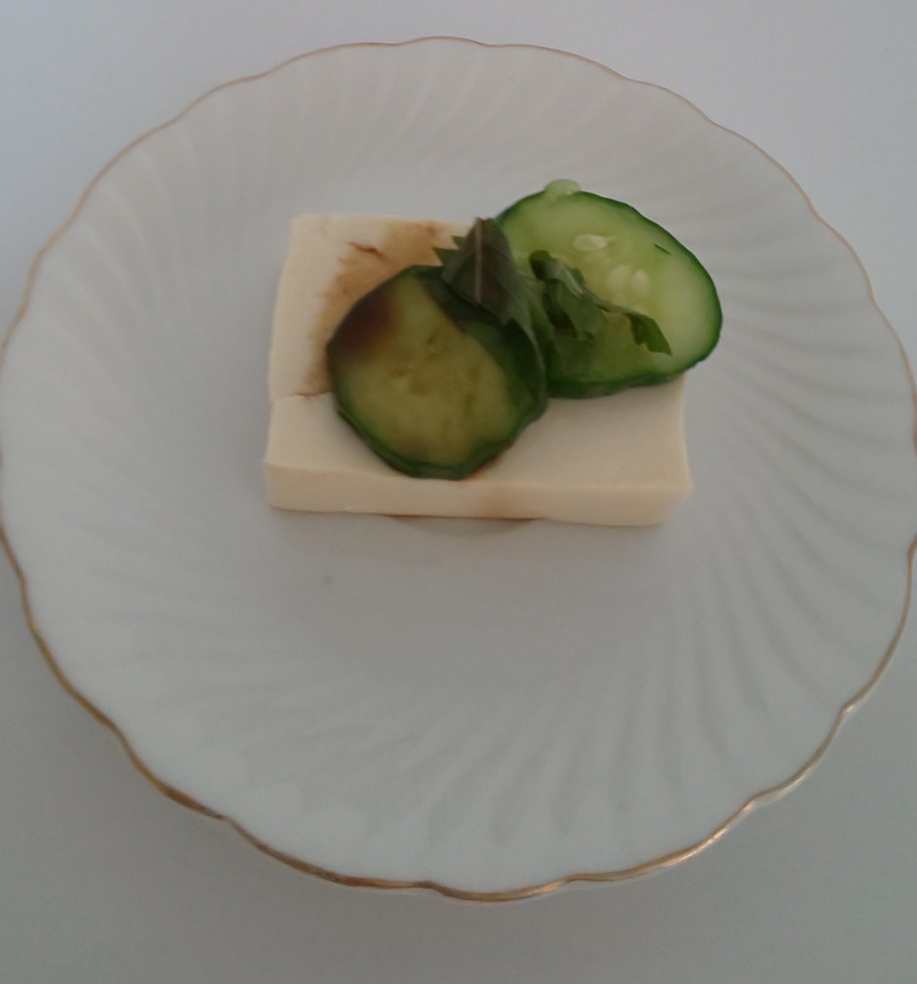 きゅうりと大葉の冷奴