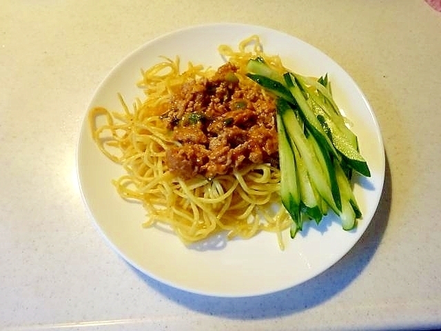 焼きそば麺で♪ジャージャー麺風