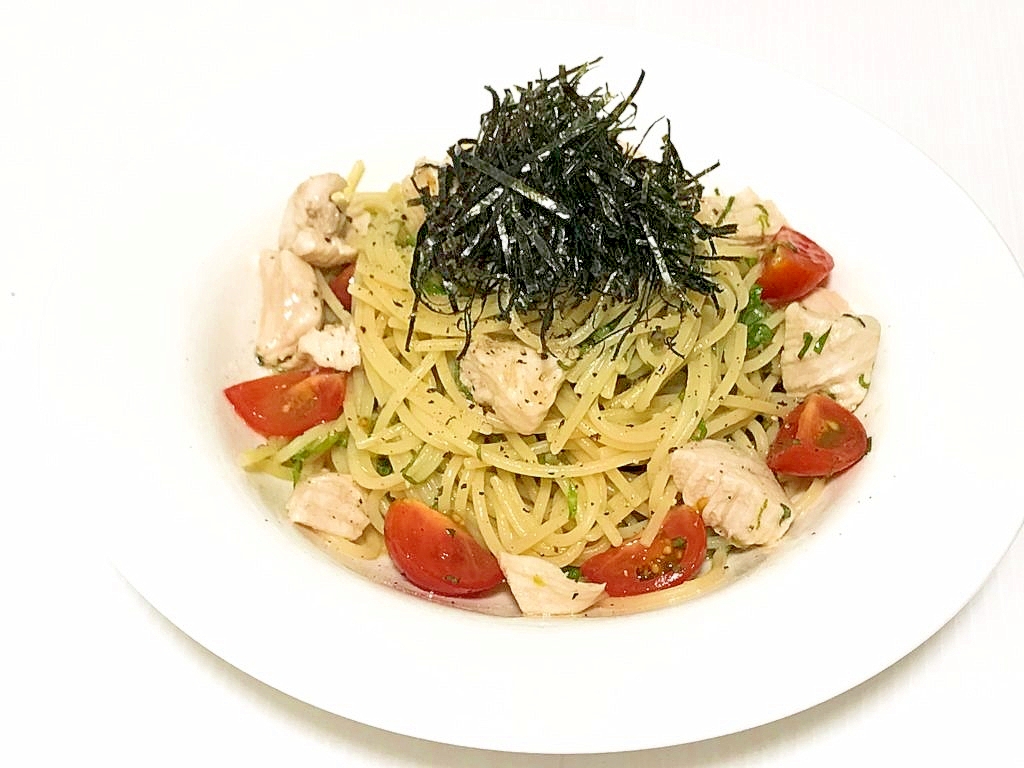 レンジで簡単「鶏胸肉とミニトマトの和風冷製パスタ」