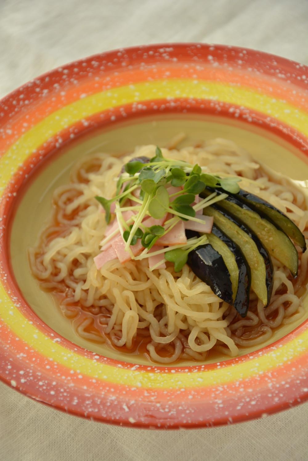 揚げなすとこんにゃく麺の冷やしそば風