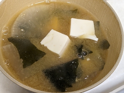 大根・豆腐・わかめの味噌汁