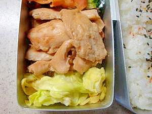 お弁当レシピ　鶏むね肉の生姜焼き