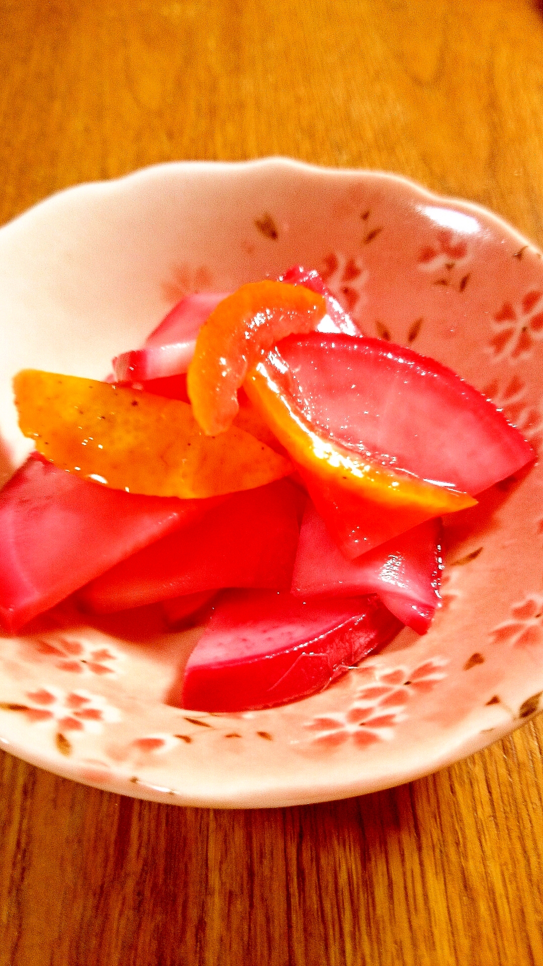 赤カブと柚子（ゆず）の酢漬け