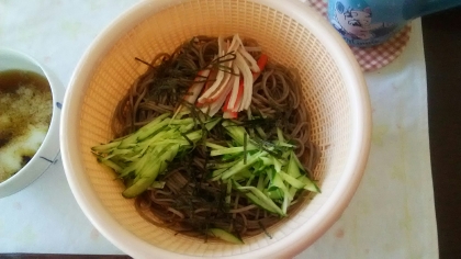 今日のランチはお蕎麦にしました
プラス板のりをいれ
作りました
台風15号発生しましたね
神奈川にもきそうです