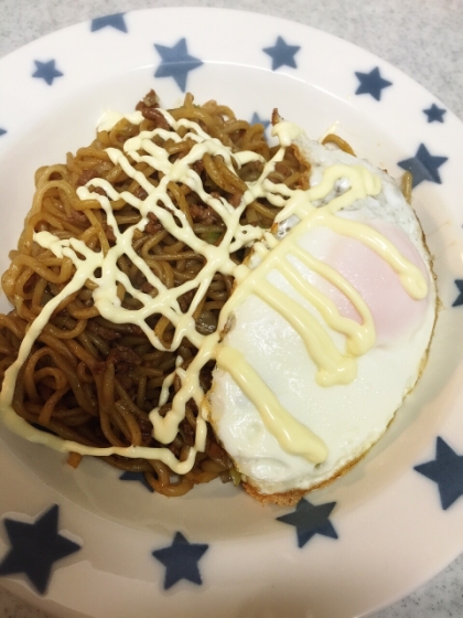 春休み中のお昼ご飯で作りました。
お酒で蒸すと美味しくなるんですね！
目玉焼きandマヨで子ども達も満足してくれました！