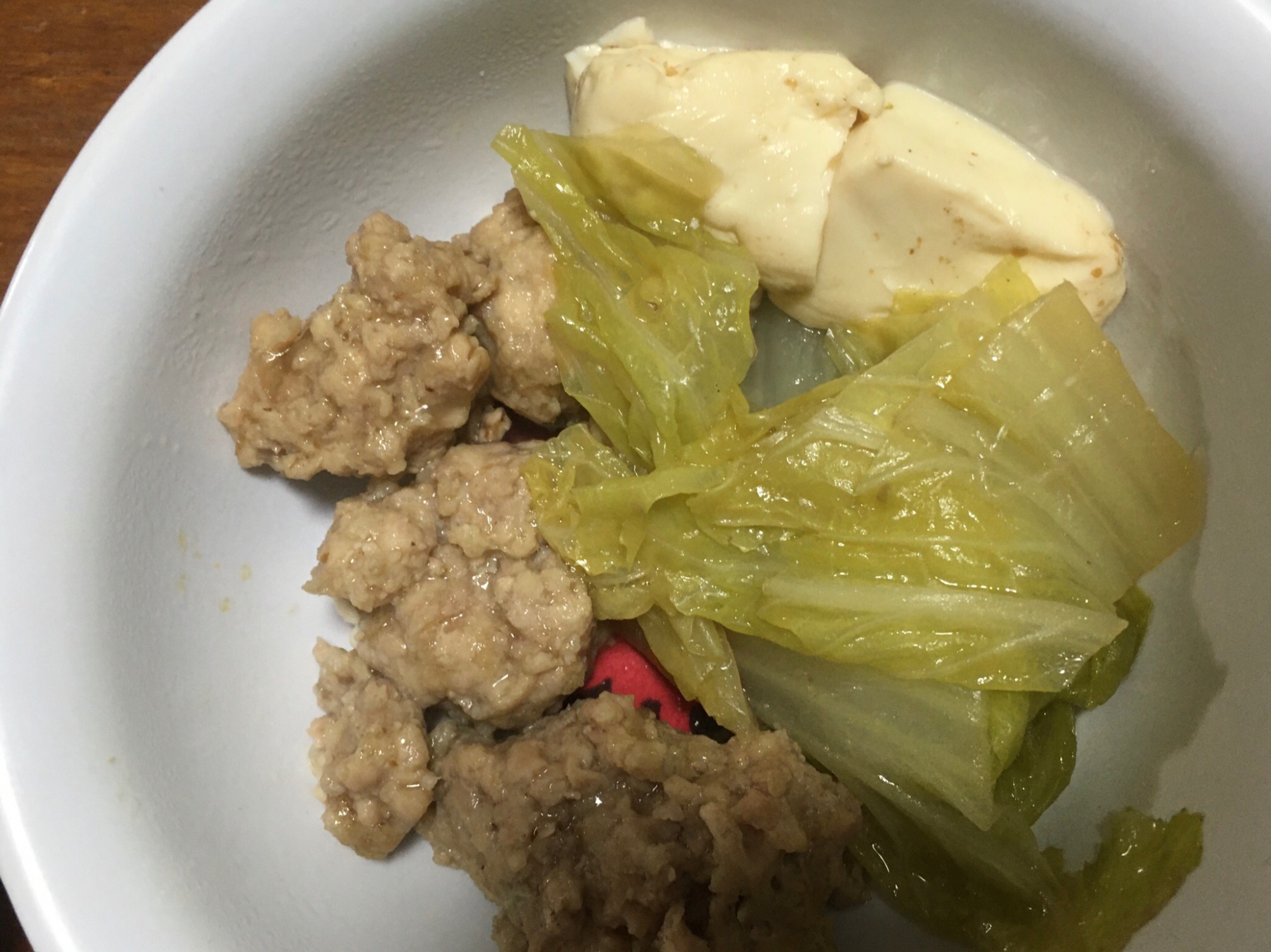 白菜と豆腐と鶏団子の煮物