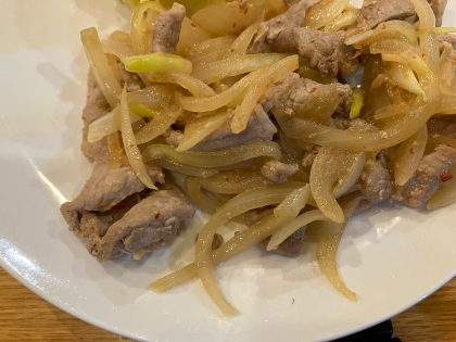 豚肉と玉ねぎの炒め物