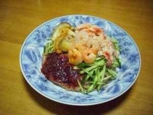 海鮮ビビン麺