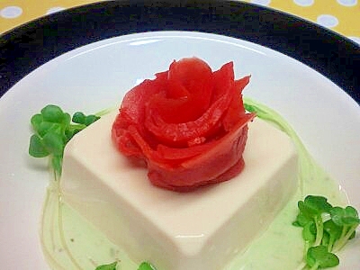 豆腐とスモークサーモンのサラダ