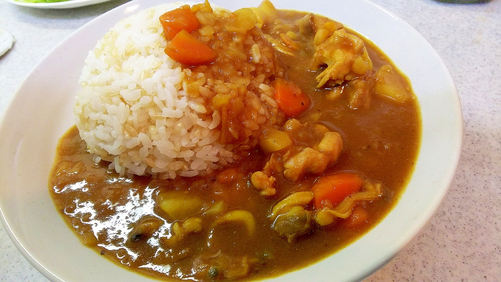 鶏だし風味のシーフードカレー