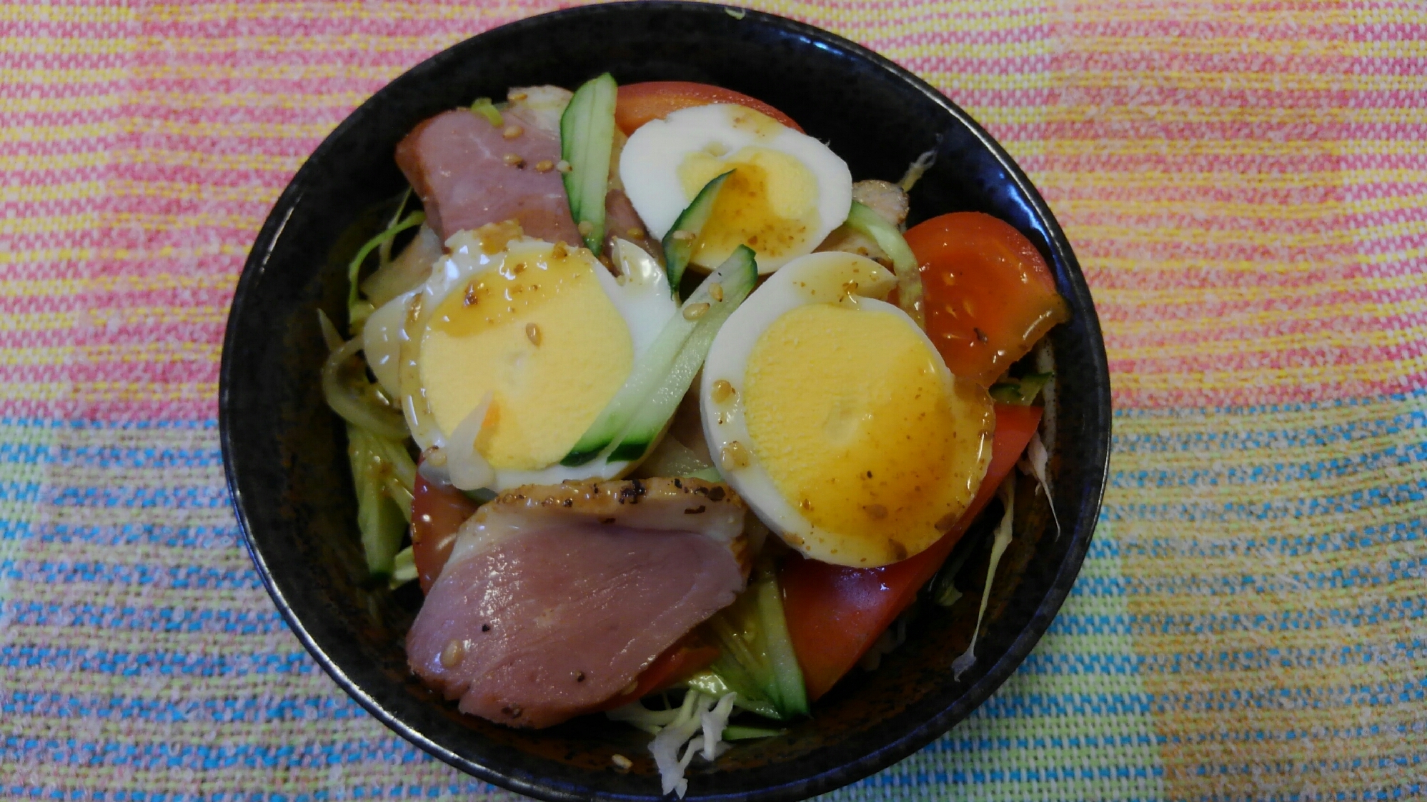 合鴨とゆで卵とトマトのサラダ(^o^)
