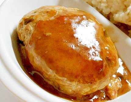 豚挽肉と豆腐の和風ハンバーグ　ポン酢あんかけ