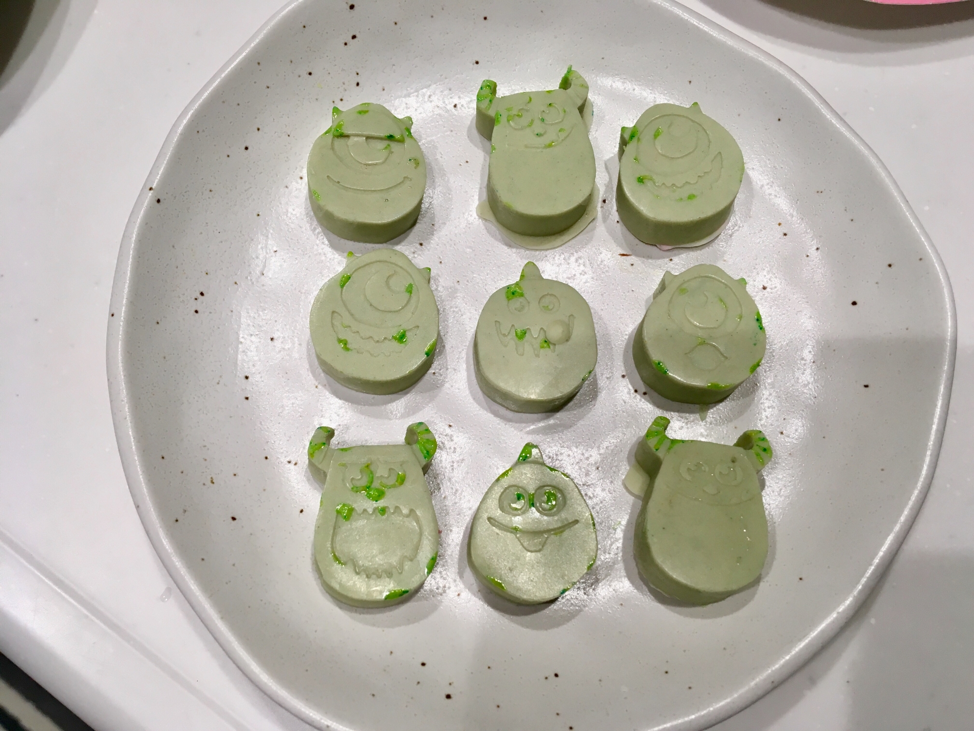 ダイソーシリコン型でバレンタインチョコ レシピ 作り方 By Rrのママ 楽天レシピ ダイソーシリコン型でバレンタインチョコ レシピ 作り方 By Rrのママ 楽天レシピ