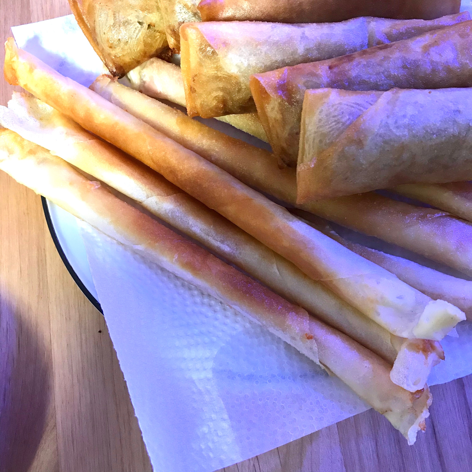 春巻きの皮が余ったら パリパリベーコンチーズ巻き レシピ 作り方 By Miki 楽天レシピ