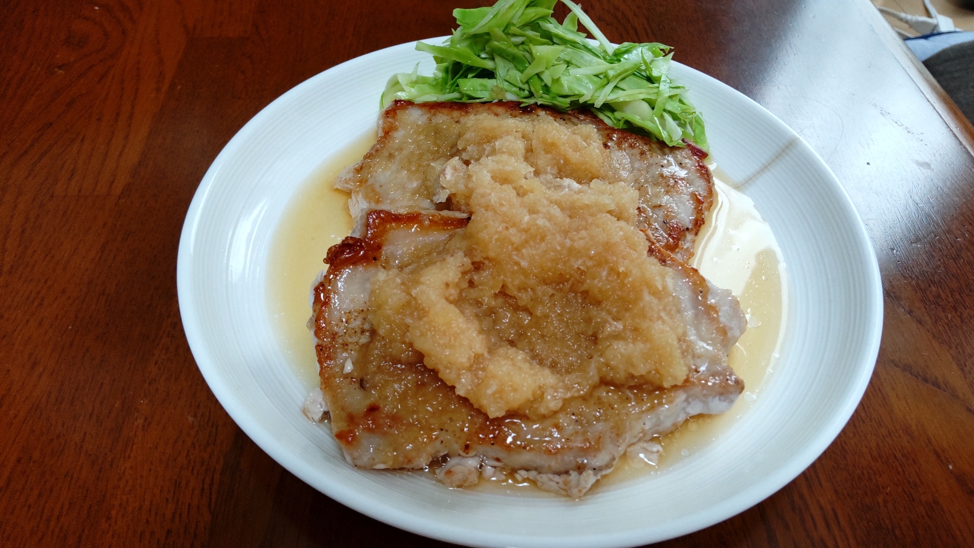 豚肉のにんにくおろしソテー