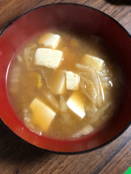 白菜とさつま芋の豆腐味噌汁