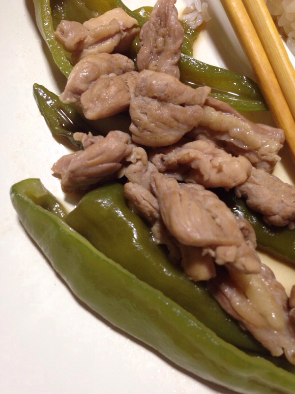 万願寺とうがらしと鶏肉の煮物