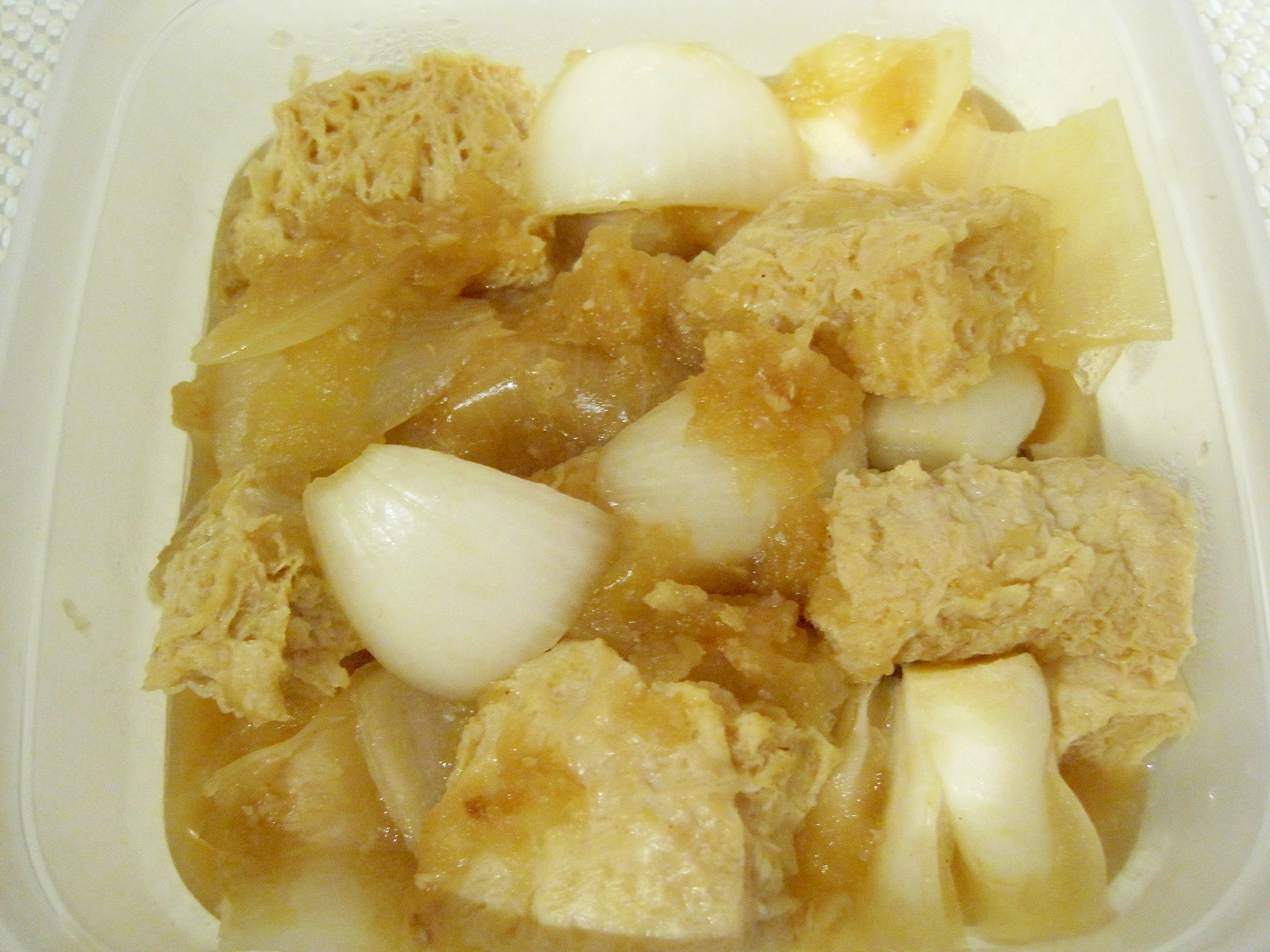玉ねぎと冷凍豆腐のしょうが煮