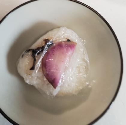 大根のせた 塩昆布おかか白ごまおにぎり