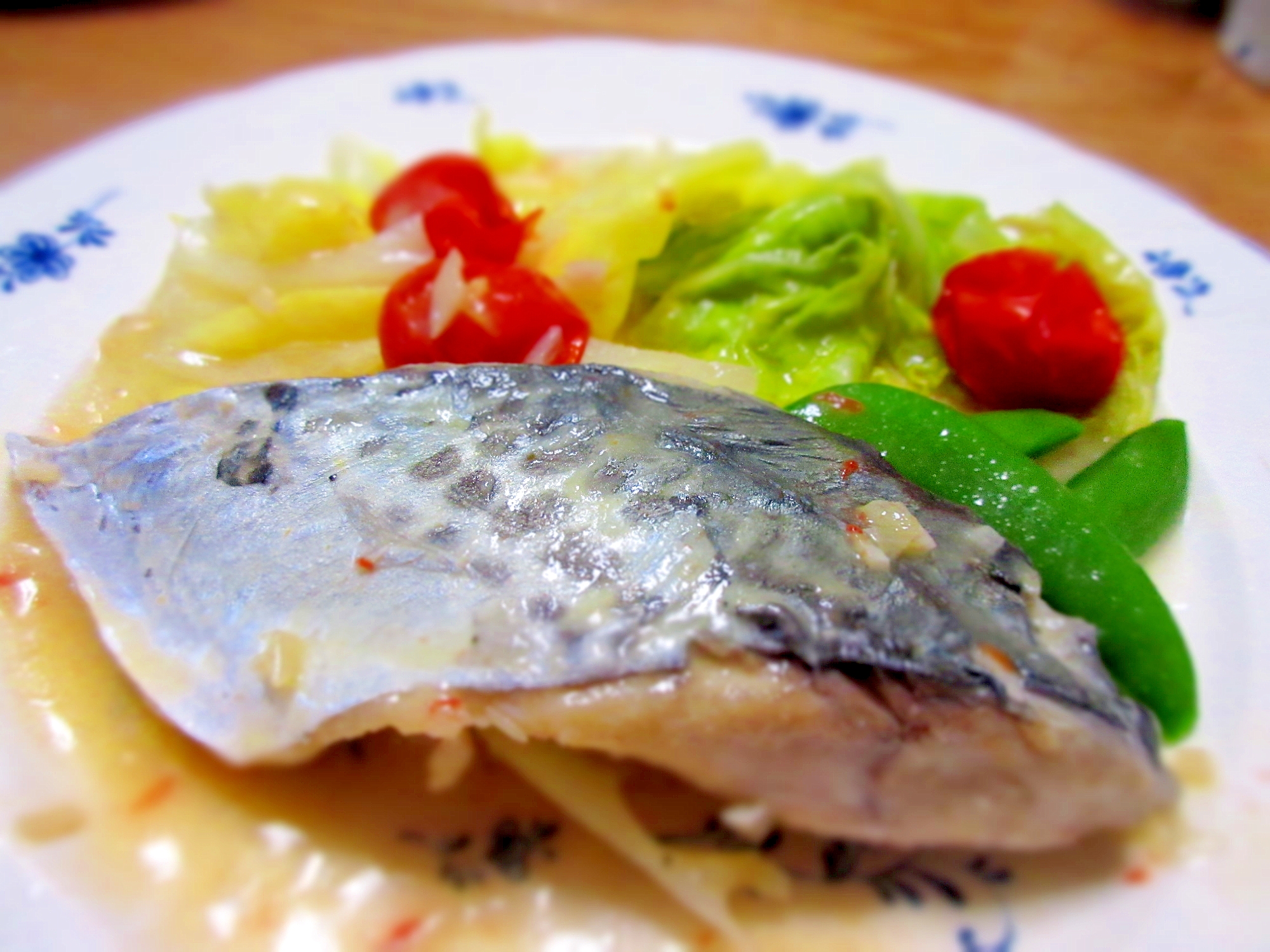 鰆と春キャベツの蒸し焼き