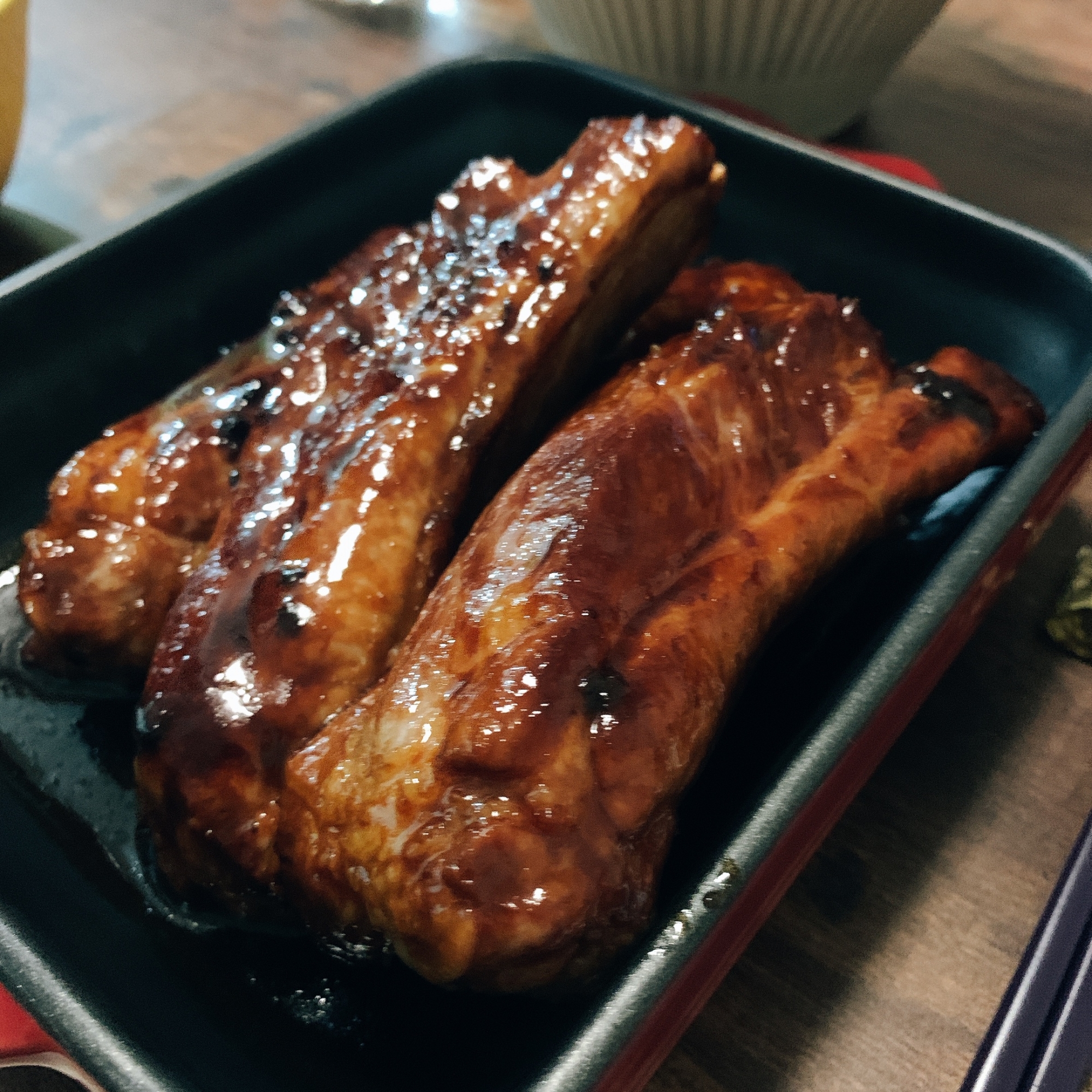 炭酸水で柔らか フライパンで焼くスペアリブ レシピ 作り方 By おぴぴのすけ 楽天レシピ 炭酸水で柔らか フライパンで焼くスペアリブ レシピ 作り方 By おぴぴのすけ 楽天レシピ