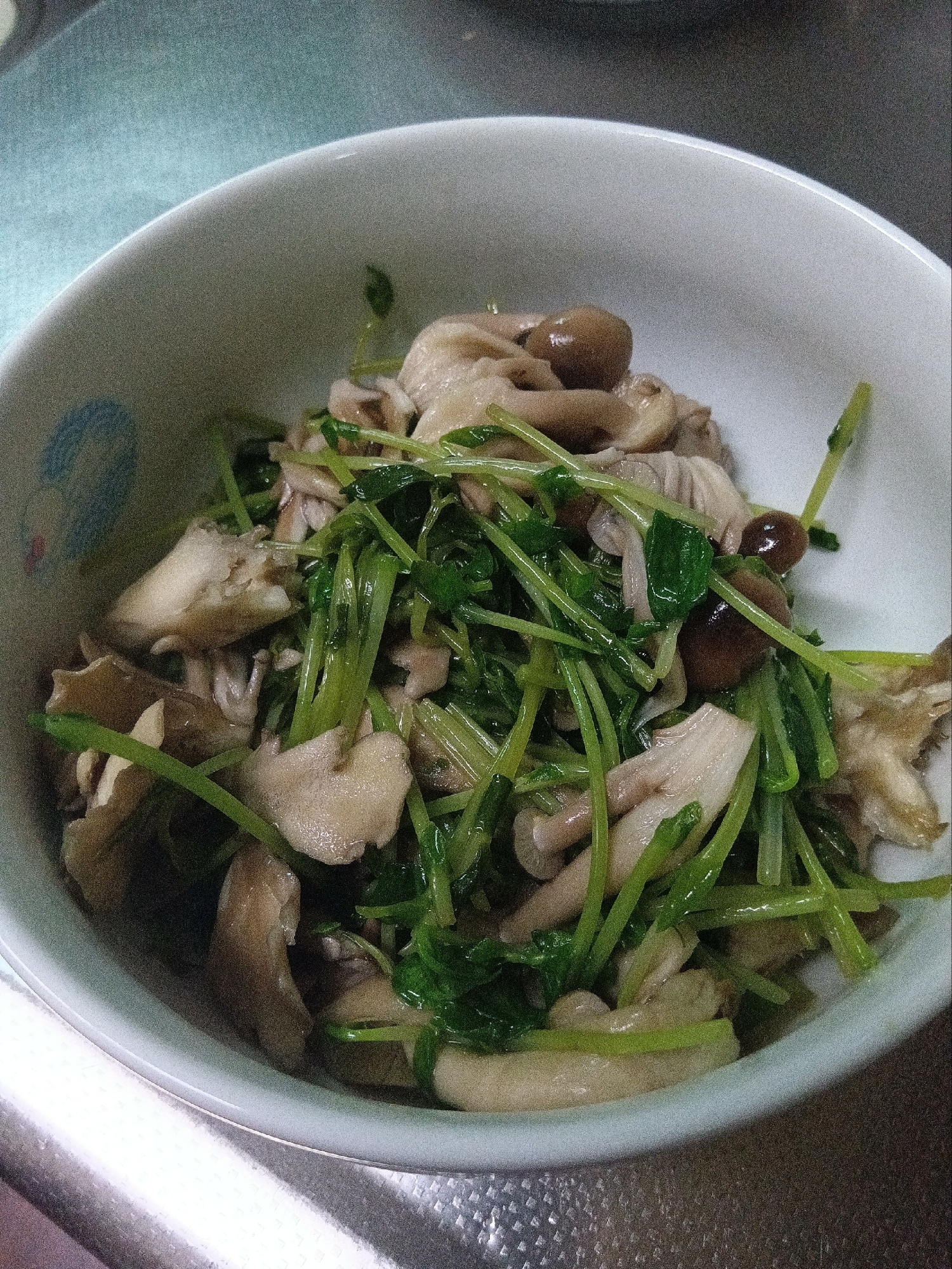 豆苗ときのこのナムル