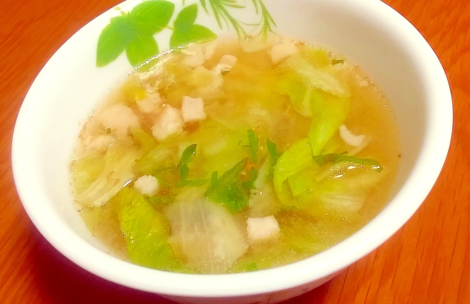 余った鳥皮で☆旨味たっぷり簡単鳥皮スープ♪