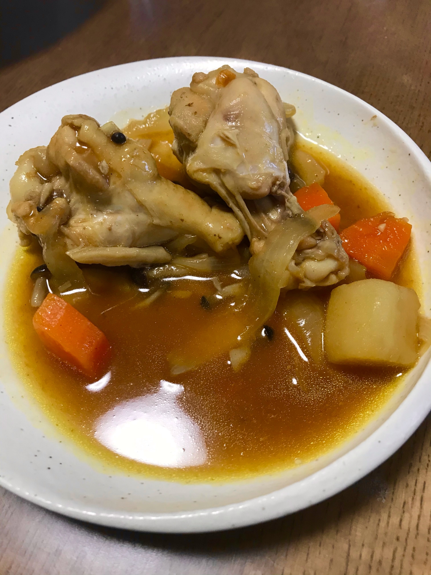 やっぱりカレー味！鳥手羽元のカレー煮込み❗️