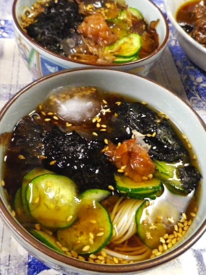 キュウリ海苔ゴマ素麺冷汁