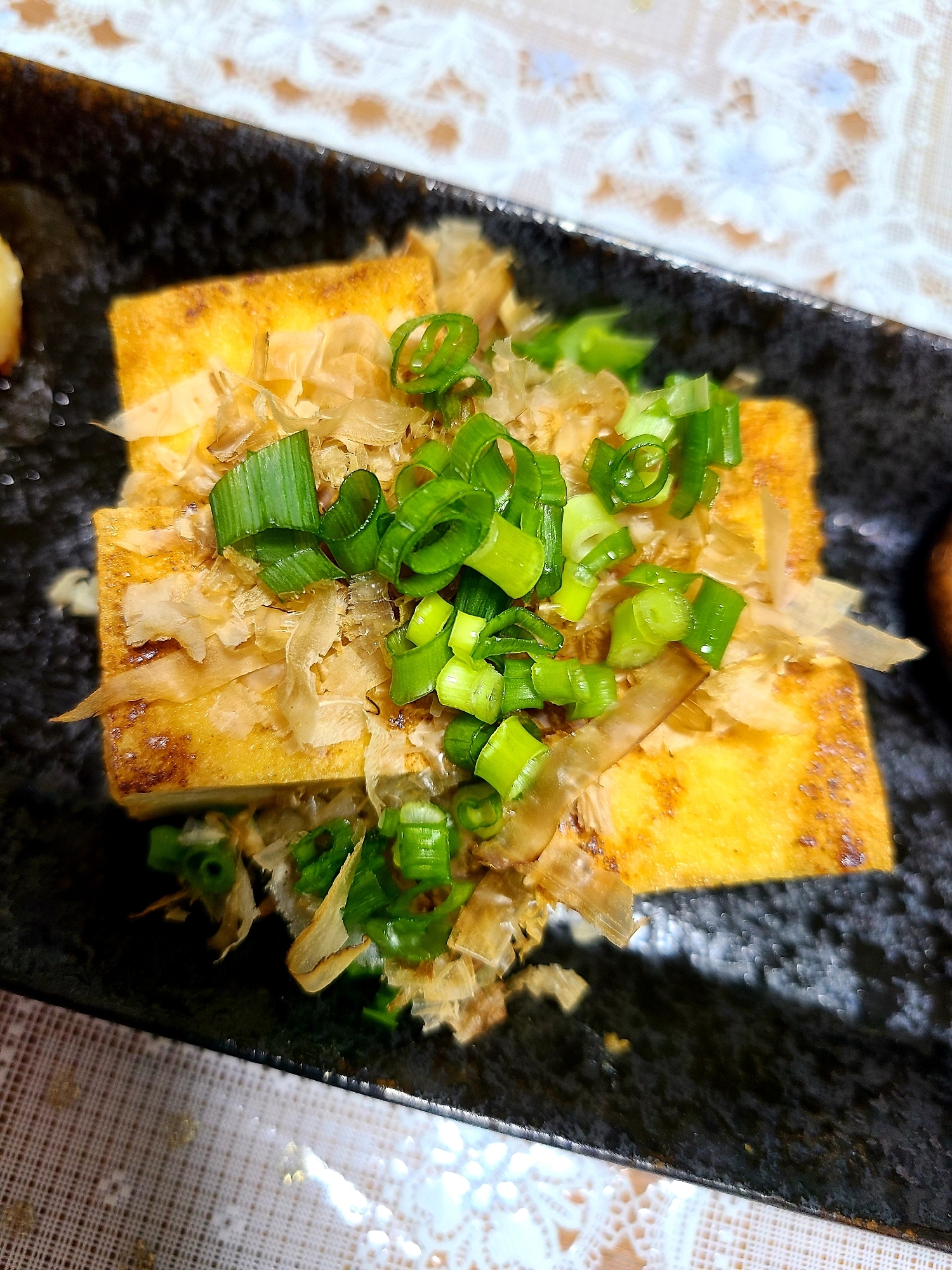 焦げ目が香ばしい  厚揚げ 焼き