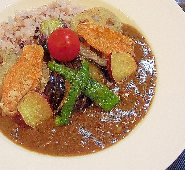 カフェ風☆お野菜トッピングのキーマカレー♪