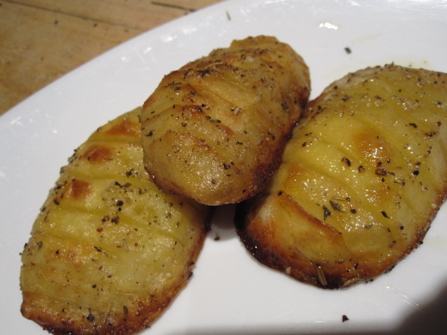 じゃがバタのハーブ風味♪オーブン焼き