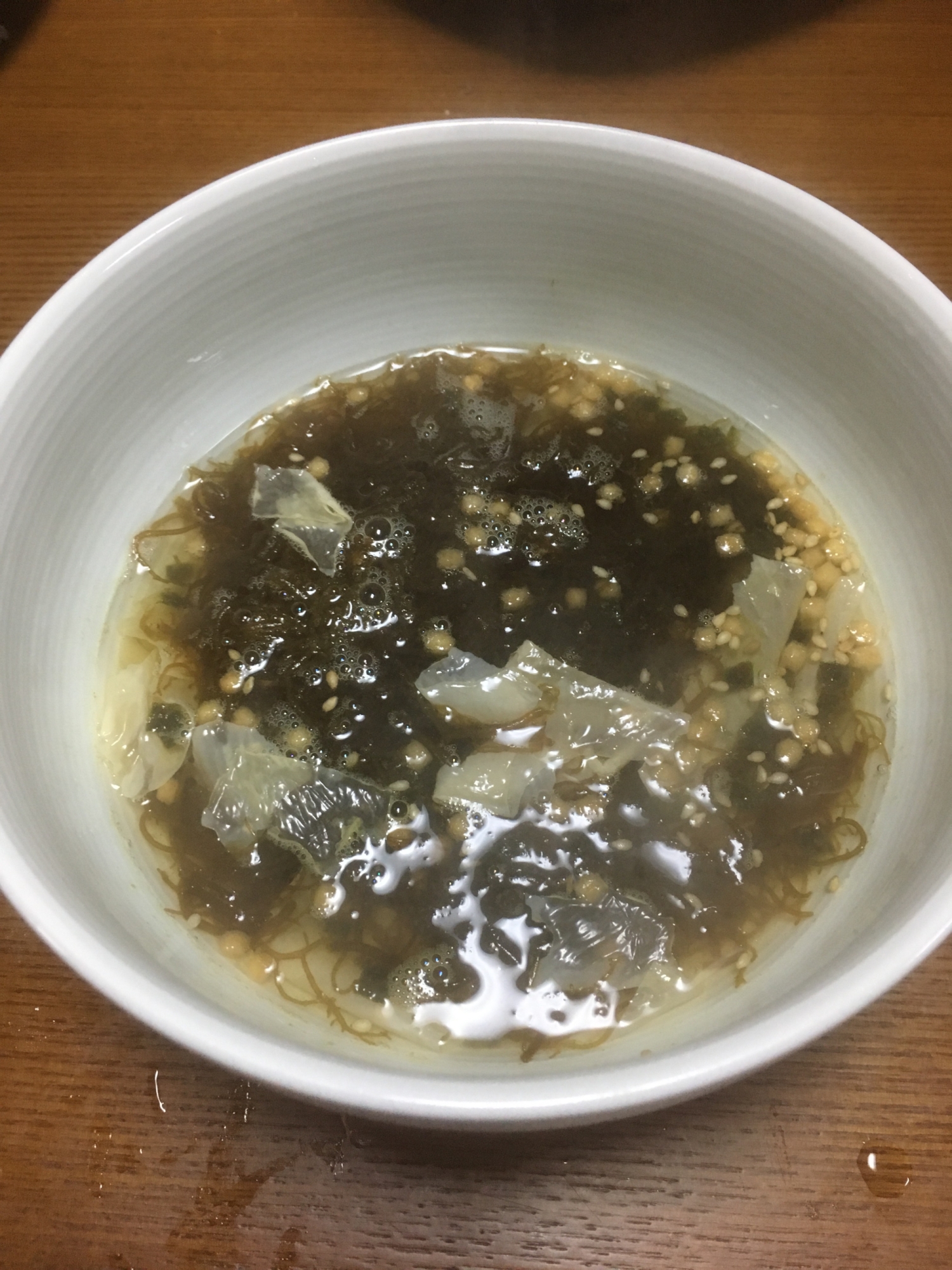 もずくと湯葉のお茶漬けスープ