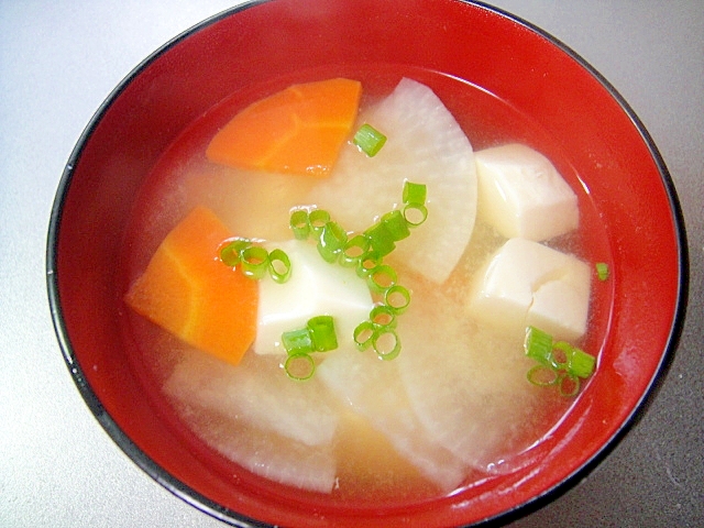 豆腐大根にんじんの味噌汁 レシピ 作り方 By Mint 楽天レシピ 豆腐大根にんじんの味噌汁 レシピ 作り方 By Mint 楽天レシピ