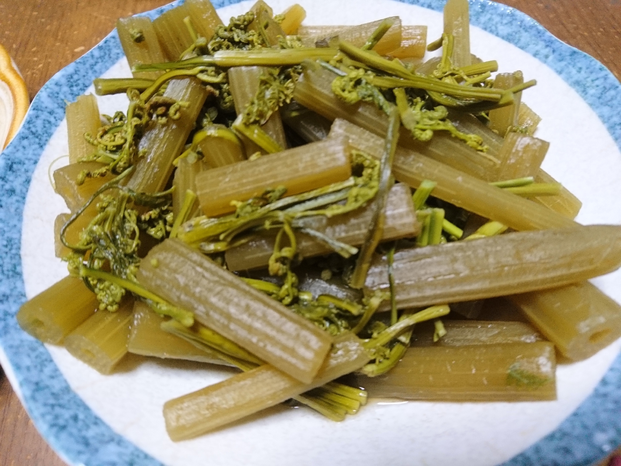 ふきとわらびの煮物 レシピ 作り方 By あやめぇ 楽天レシピ