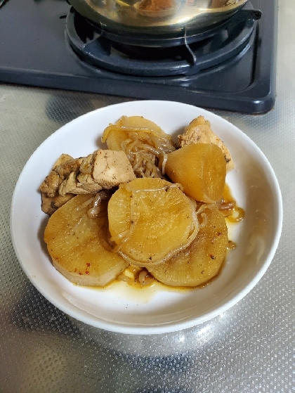 大根と鶏肉糸こんにゃくのピリ辛煮